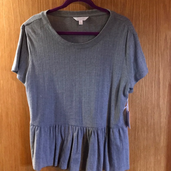 LC Lauren Conrad Tops - Ladies Lauren Conrad gray top. Size XL NWT